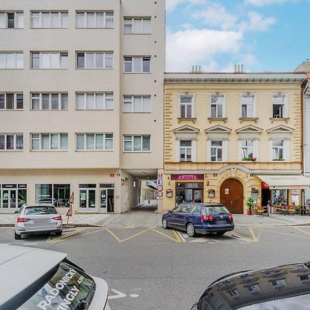 Spacious Apartments Near Karlin Square Prag Exterior foto