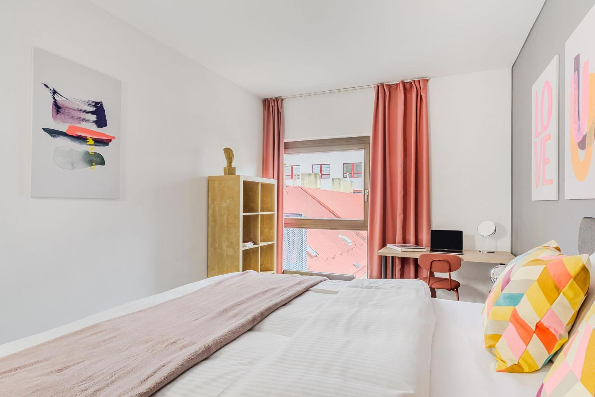Spacious Apartments Near Karlin Square Prag Exterior foto