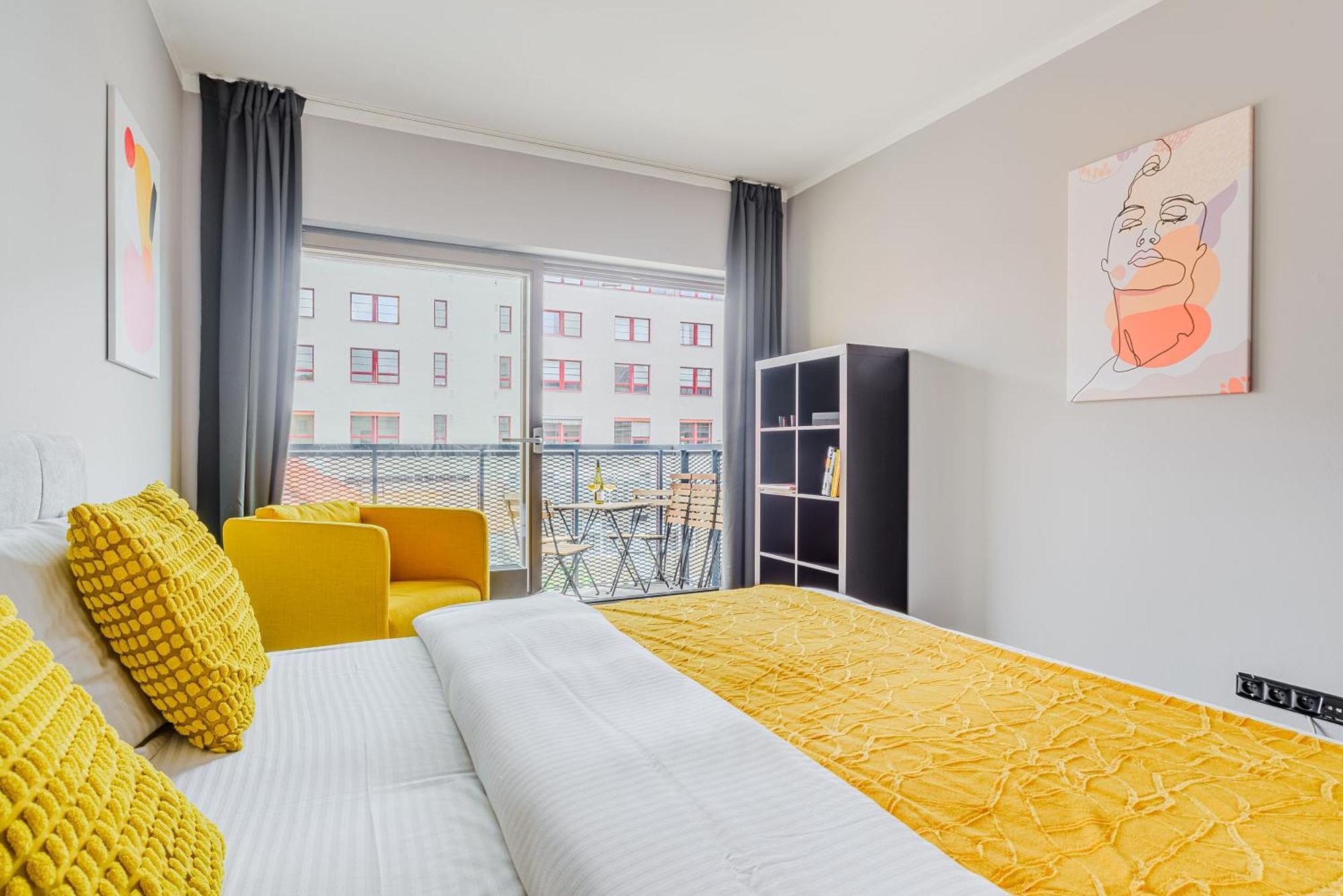 Spacious Apartments Near Karlin Square Prag Exterior foto