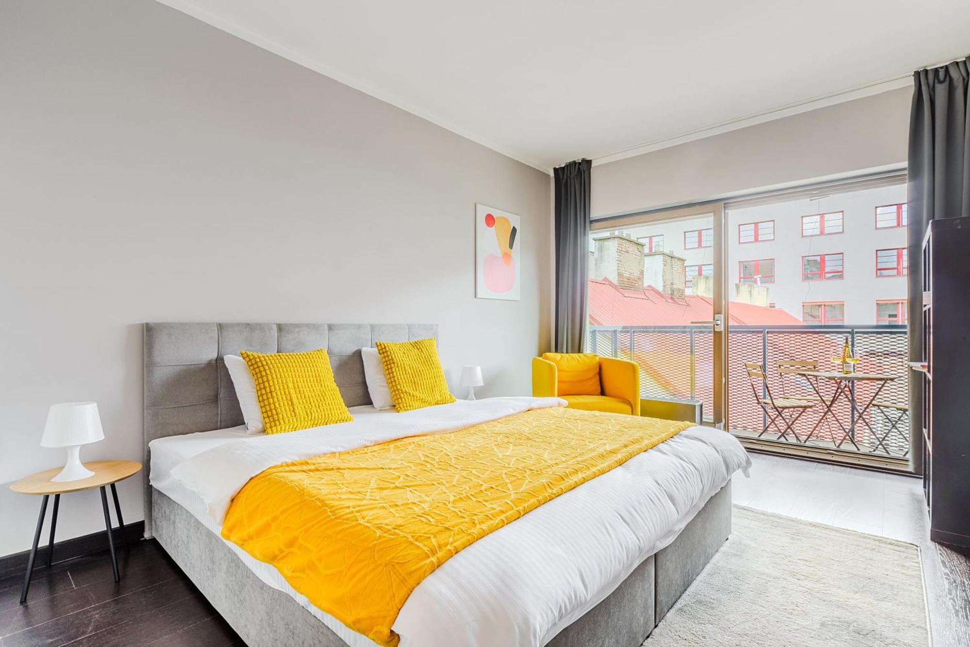 Spacious Apartments Near Karlin Square Prag Exterior foto