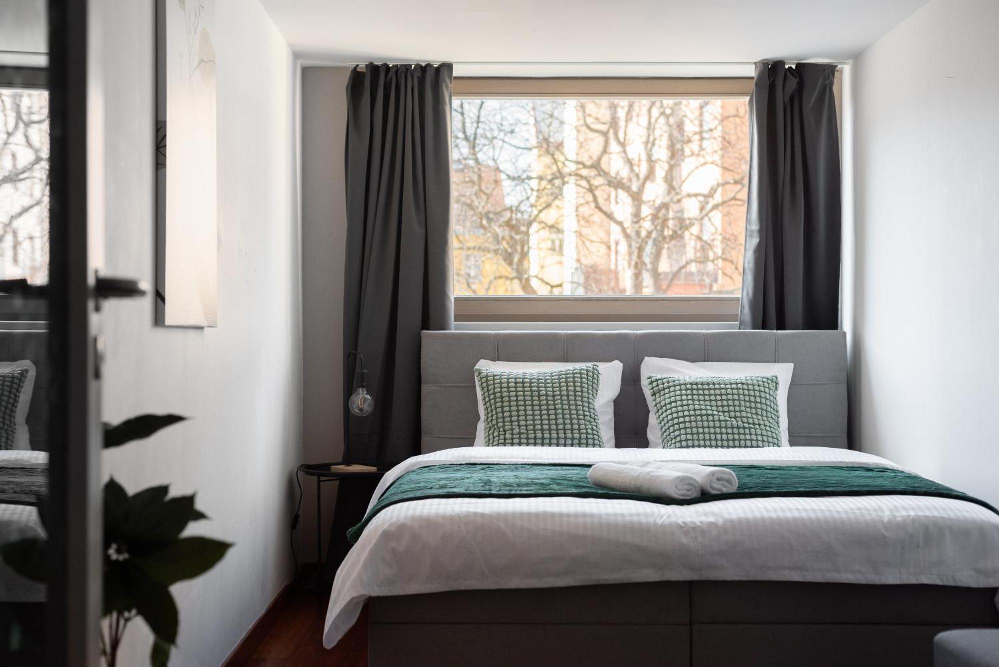 Spacious Apartments Near Karlin Square Prag Exterior foto
