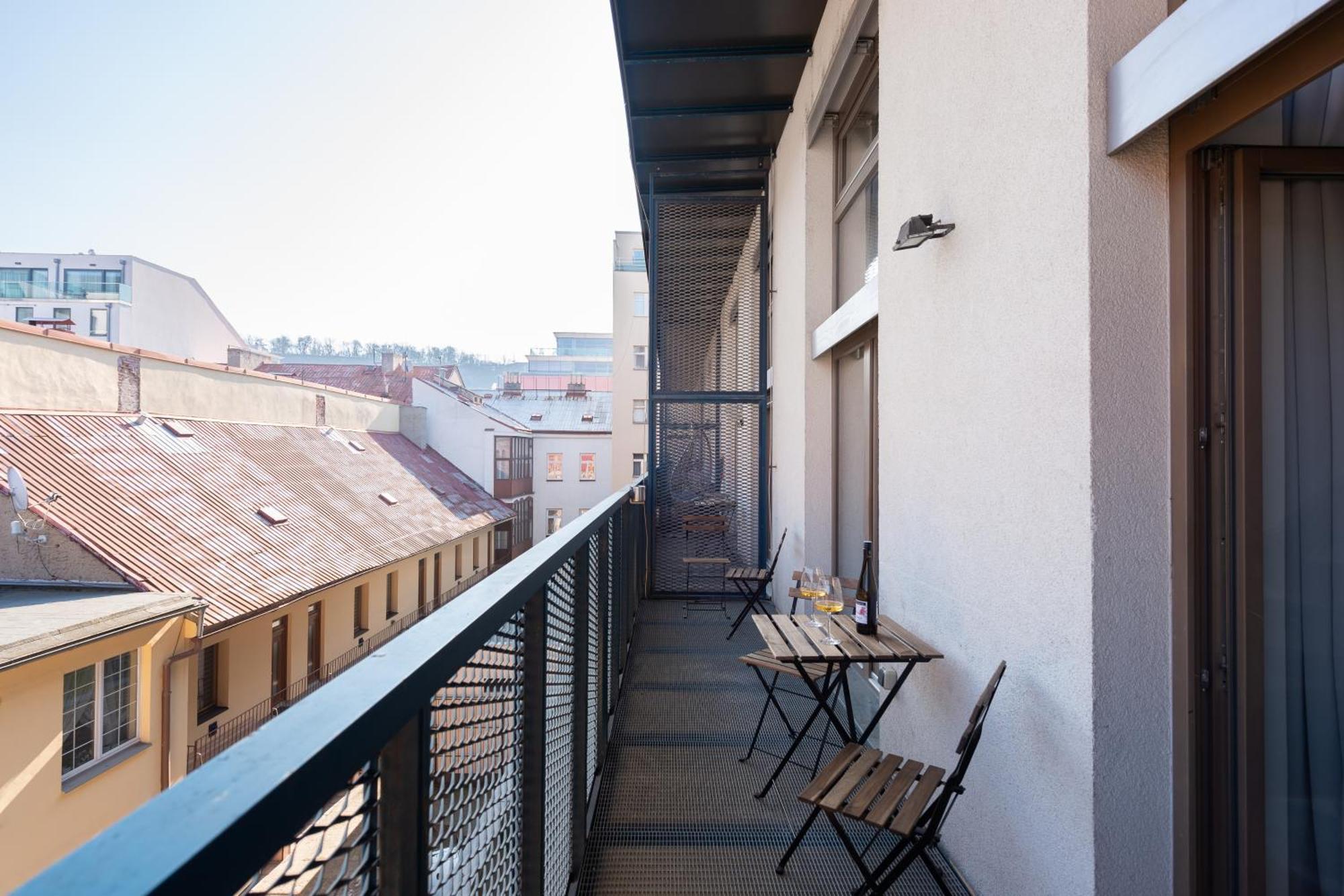 Spacious Apartments Near Karlin Square Prag Exterior foto